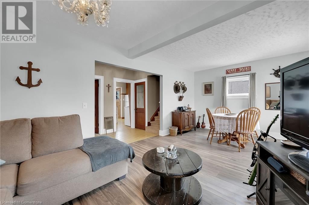 84 BELL STREET Image 17