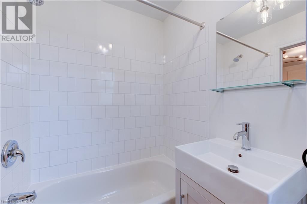 174 DARLING STREET Image 13