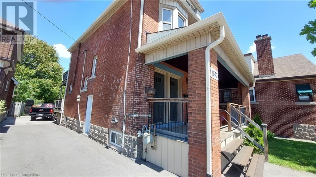 1597 KING STREET EAST Image 2