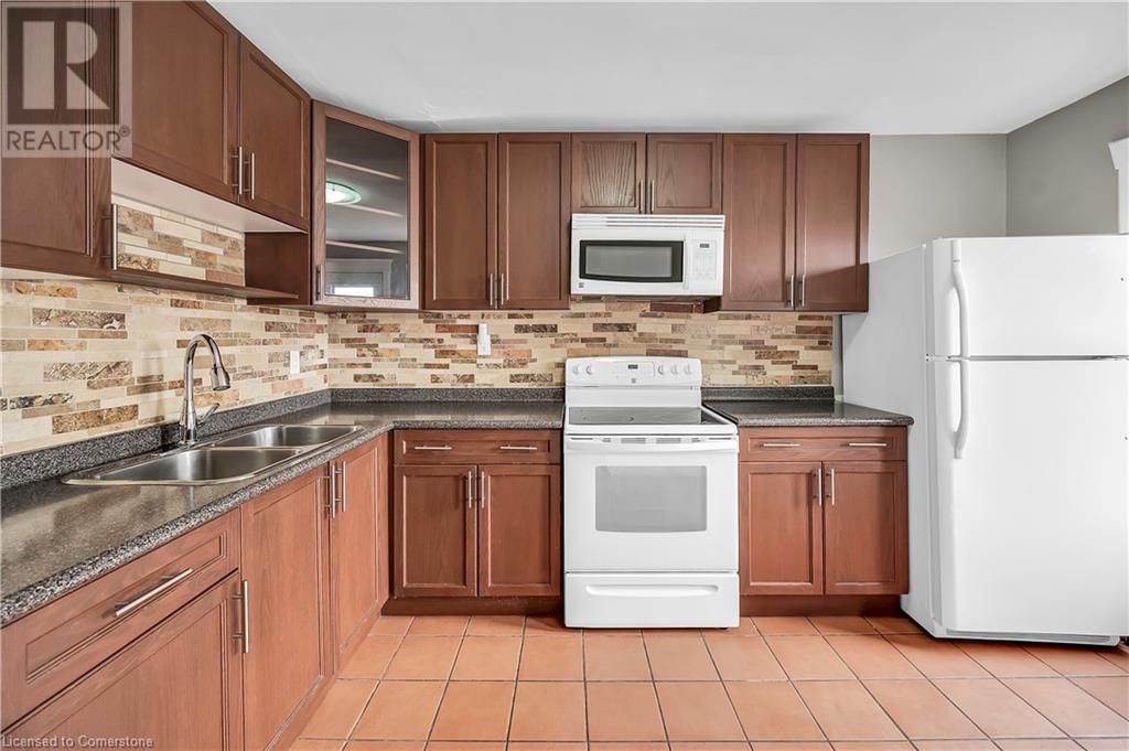 1597 KING STREET EAST Image 22
