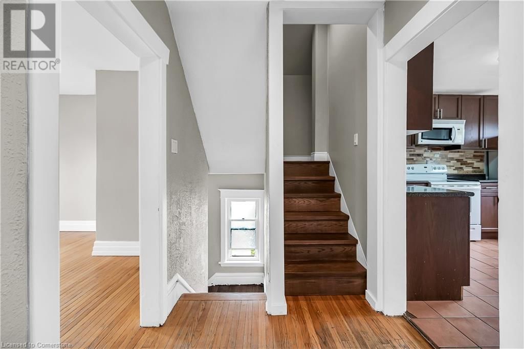 1597 KING STREET EAST Image 28