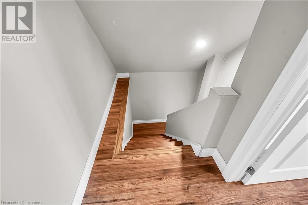 1597 KING STREET EAST Image 31