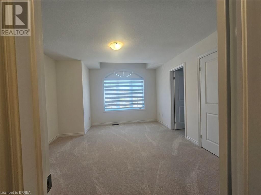 28 ROWLEY STREET Image 19