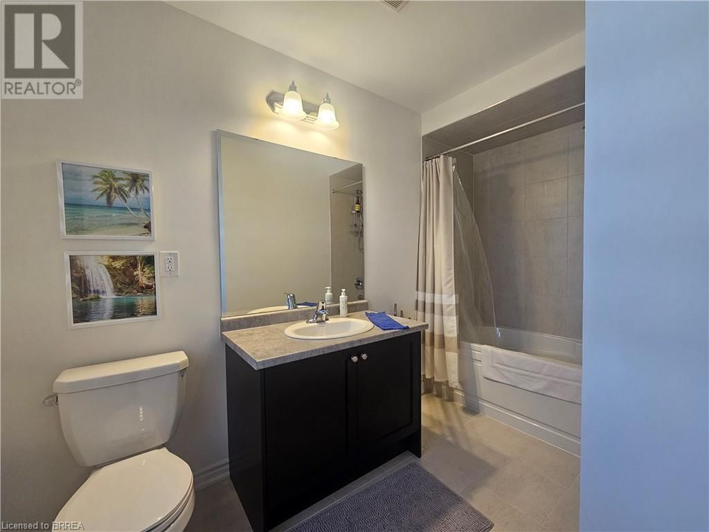28 ROWLEY STREET Image 20