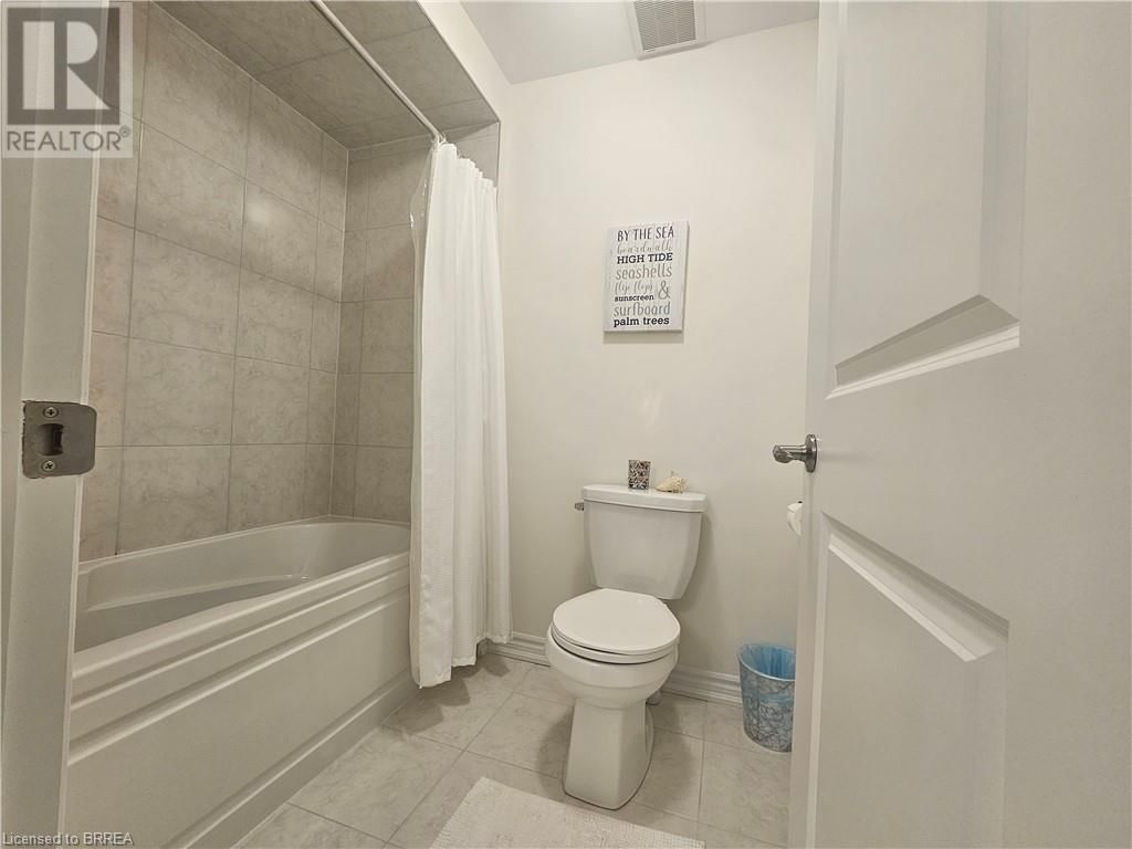 28 ROWLEY STREET Image 23