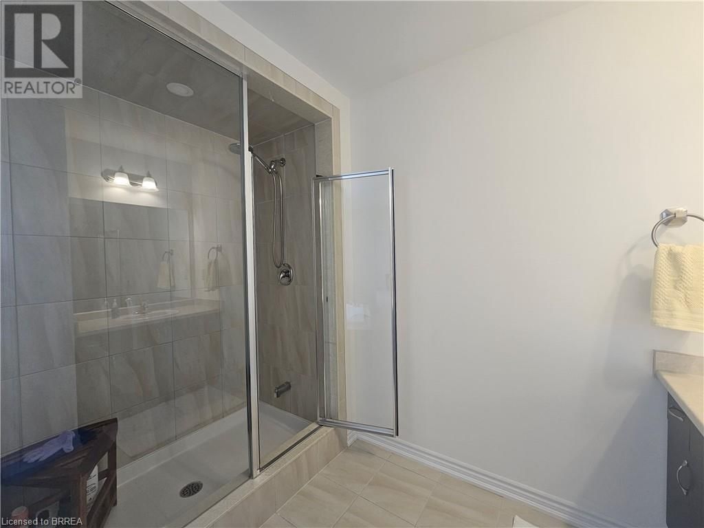 28 ROWLEY STREET Image 29