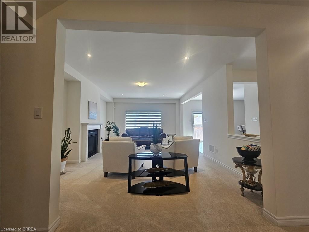 28 ROWLEY STREET Image 30