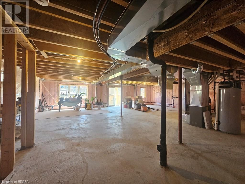 28 ROWLEY STREET Image 31