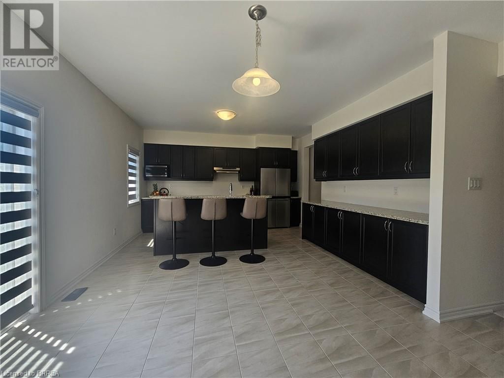 28 ROWLEY STREET Image 4