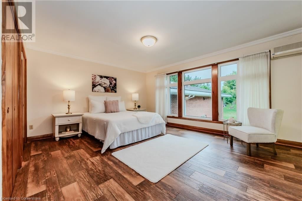 186 NAPIER STREET Image 28