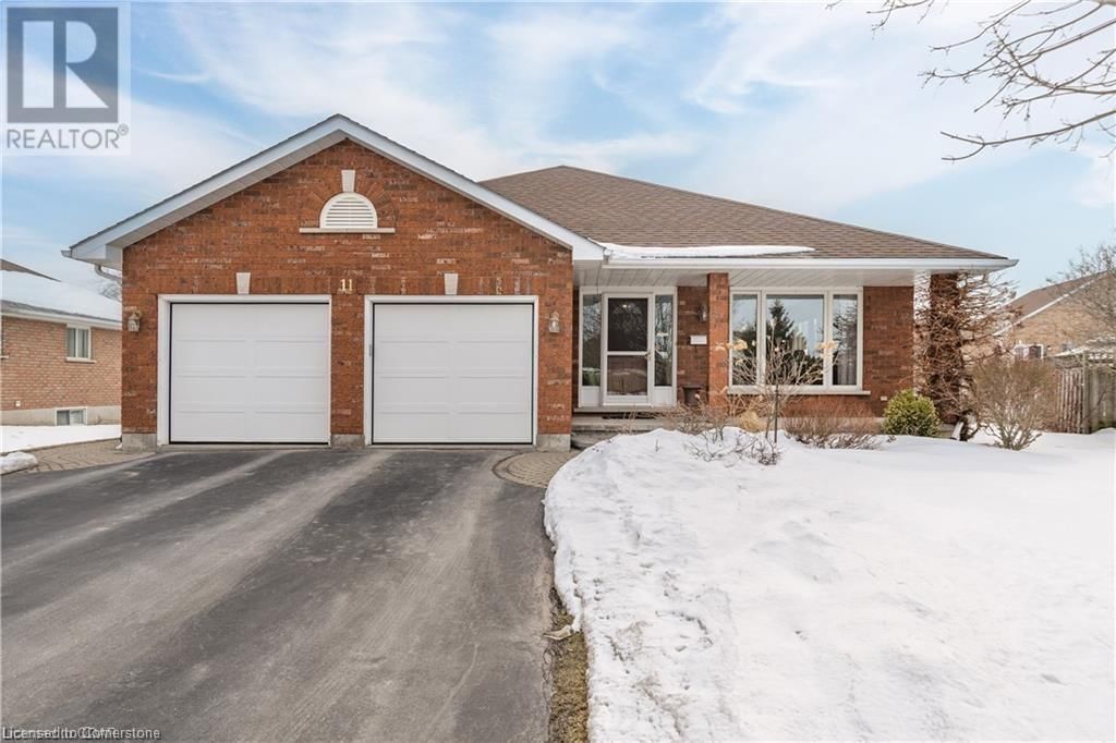 11 SUMAC TERRACE Image 1