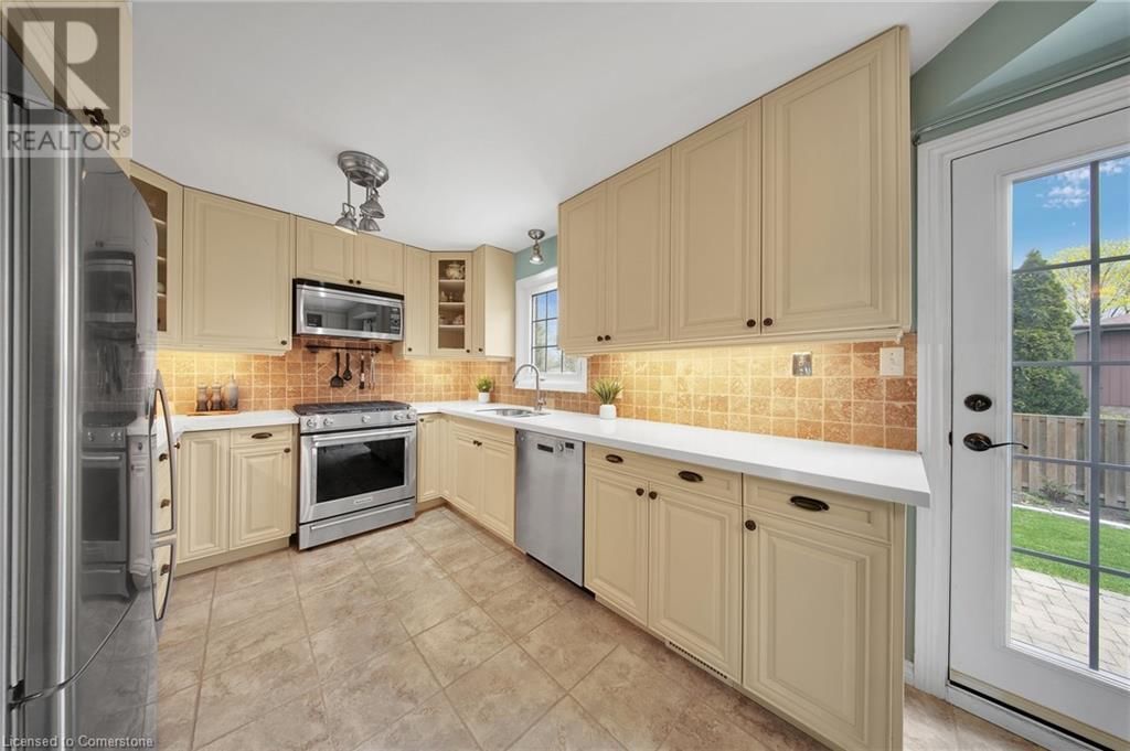 383 ASHWORTH DRIVE Image 11