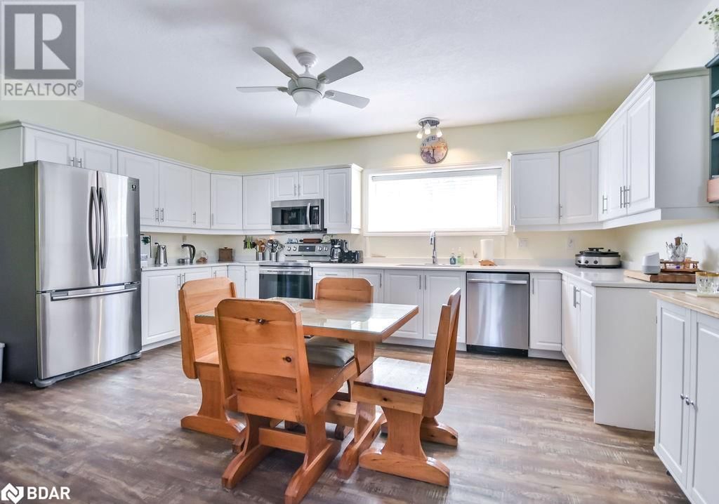 12 FULSOM CRESCENT Image 22