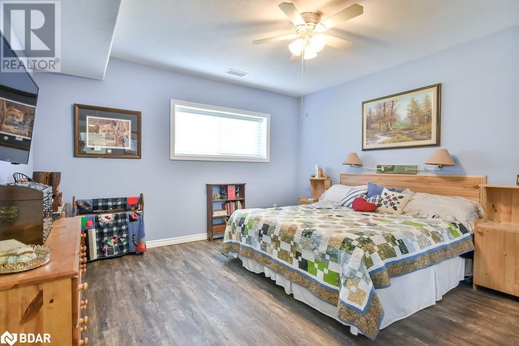 12 FULSOM CRESCENT Image 26