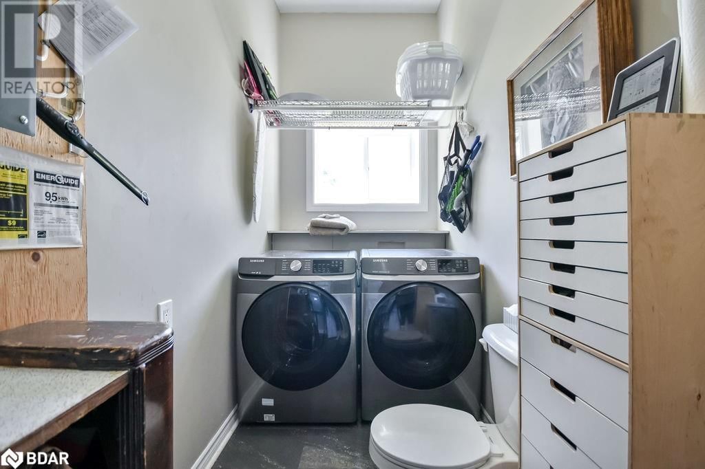 12 FULSOM CRESCENT Image 33