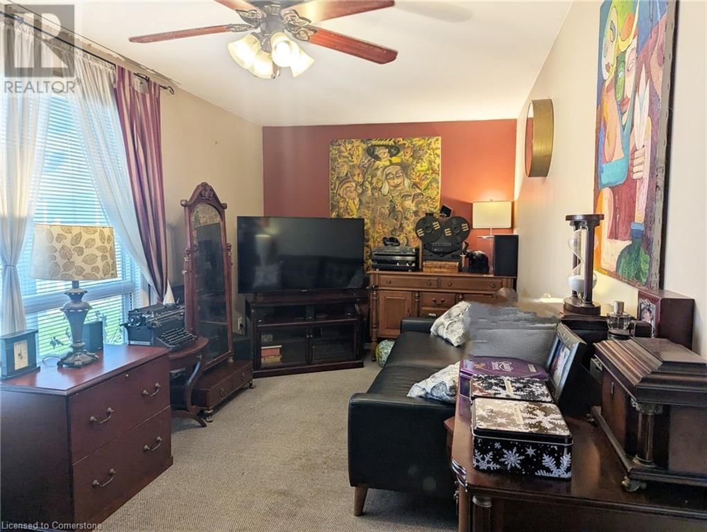 35 MARCIA AVENUE Image 13