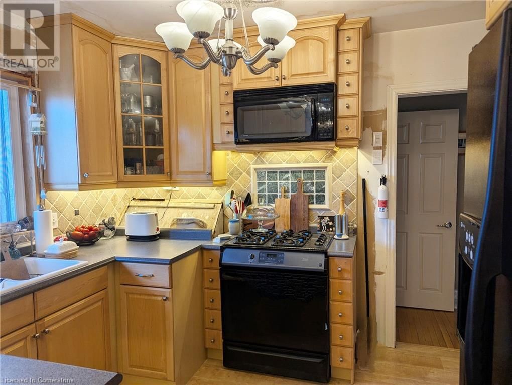 35 MARCIA AVENUE Image 6