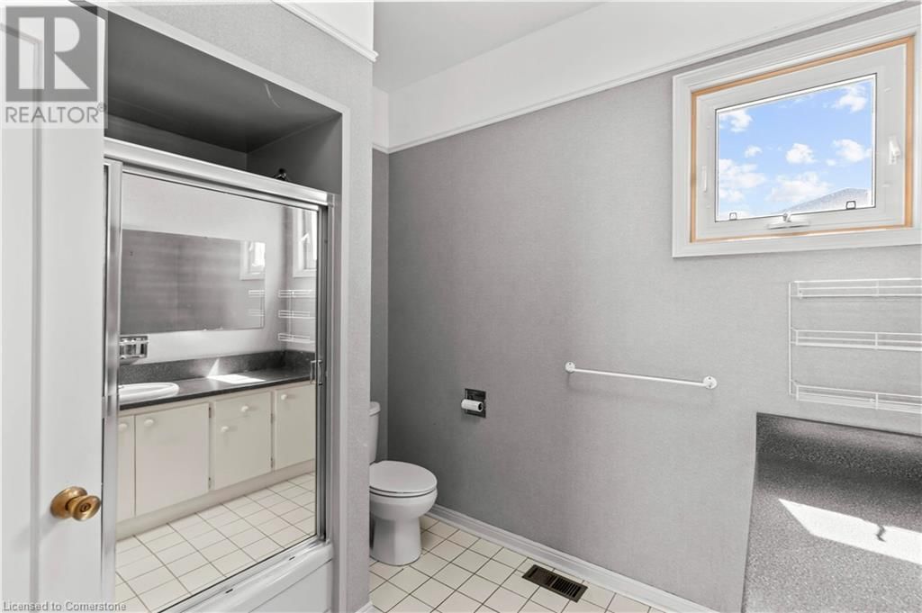 123 LYNN COURT Image 24