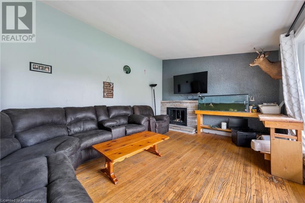 1732 SEELEY DRIVE Image 7