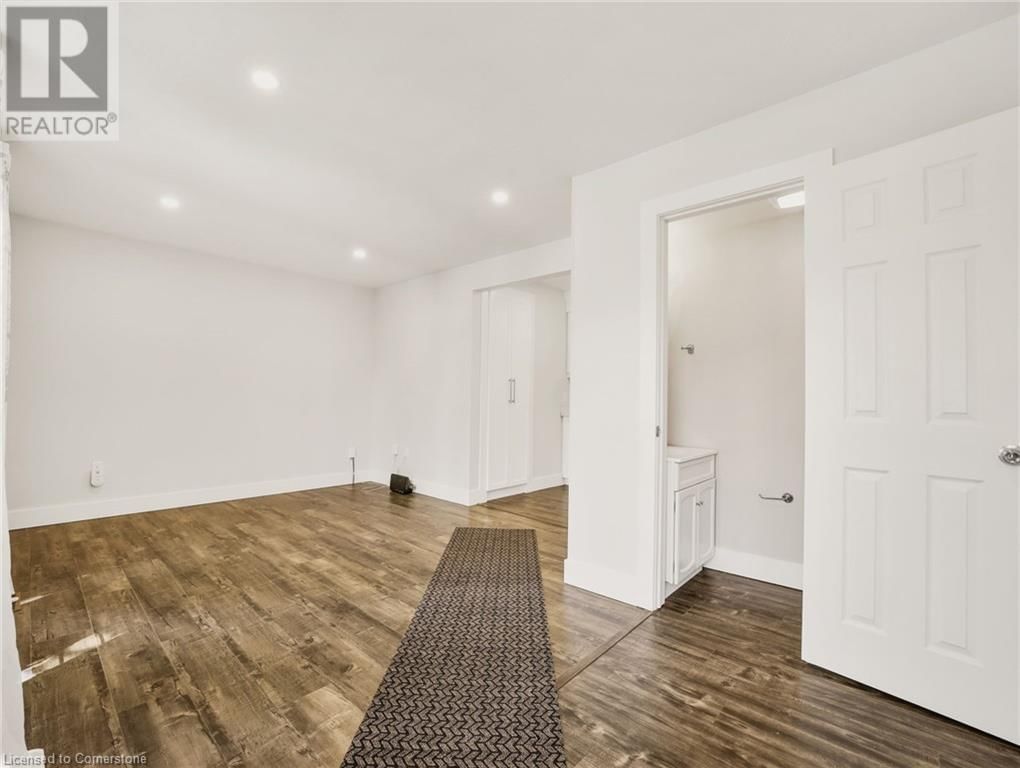 107 ALPINE AVENUE Image 10