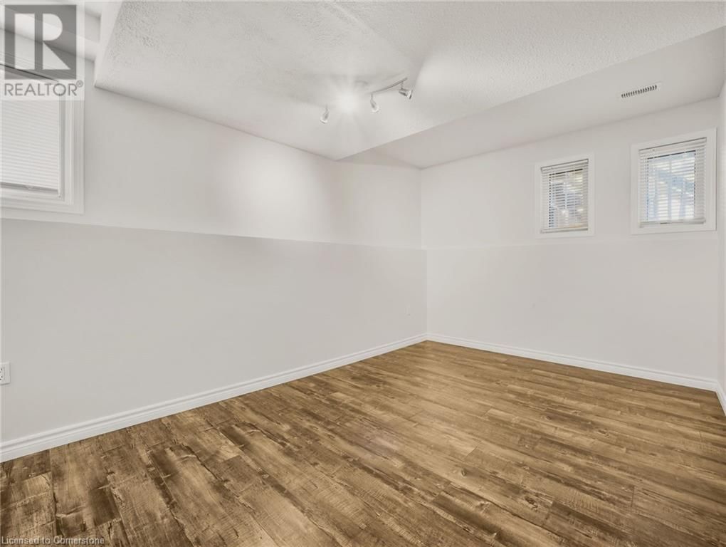 107 ALPINE AVENUE Image 28