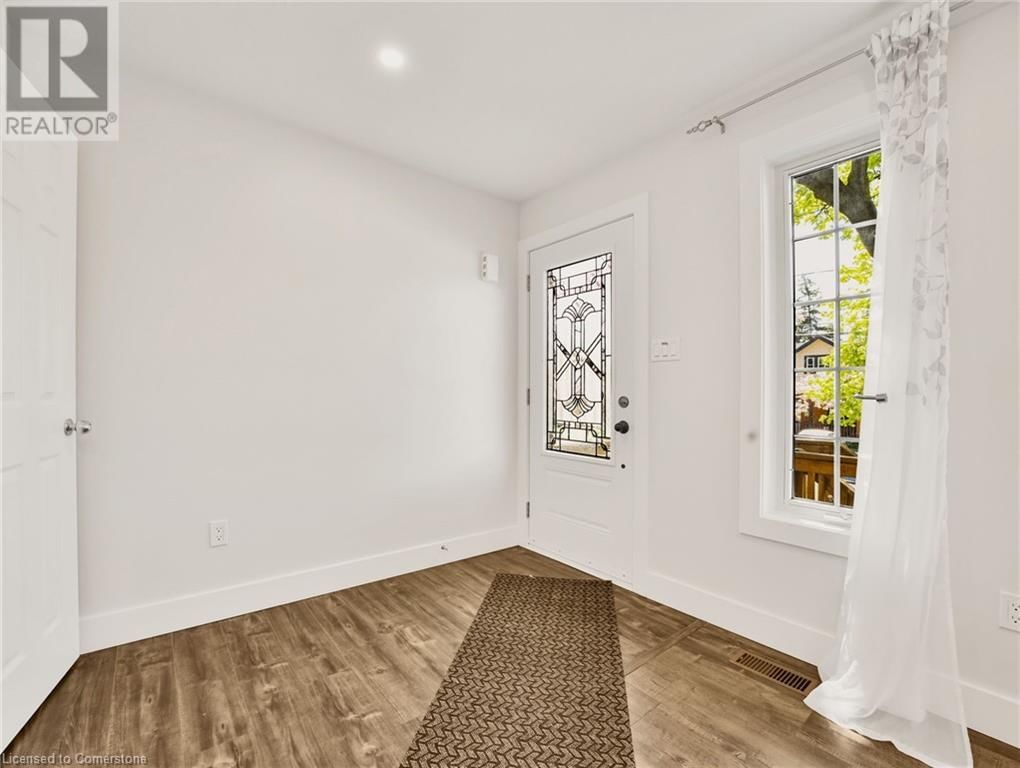 107 ALPINE AVENUE Image 9