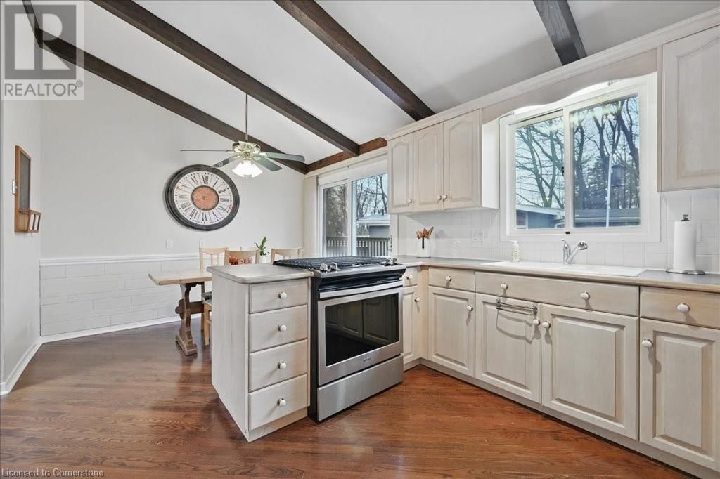 768 KING ROAD Image 11