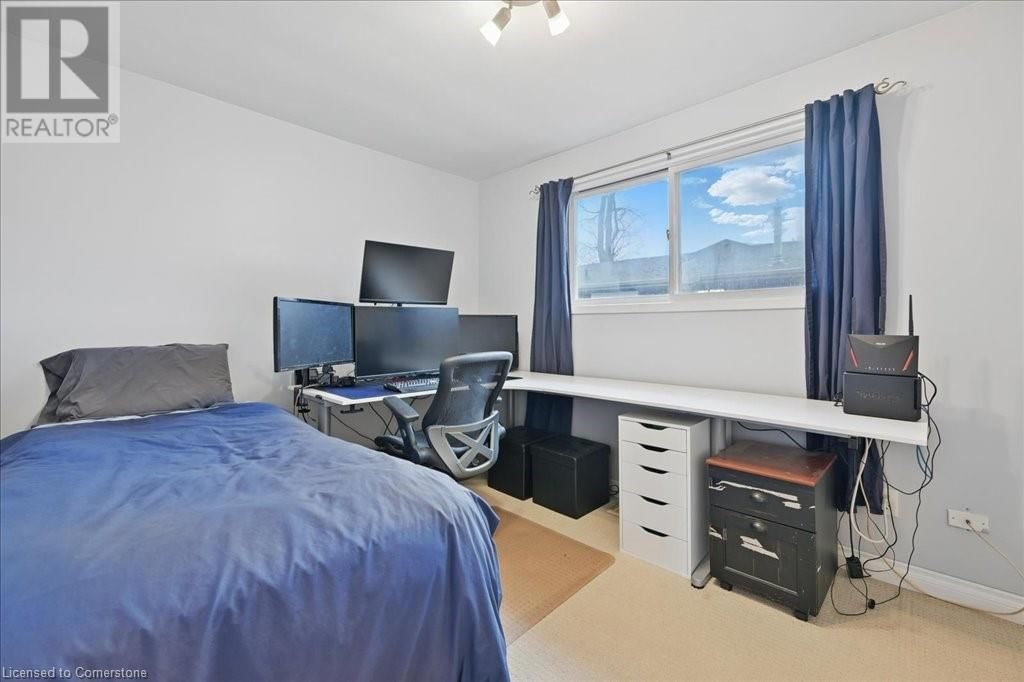 768 KING ROAD Image 19
