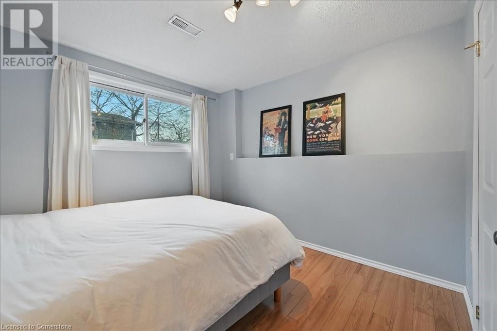 768 KING ROAD Image 28