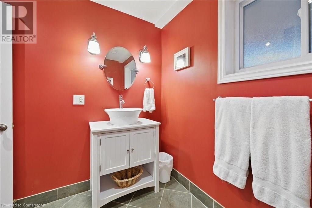 768 KING ROAD Image 29