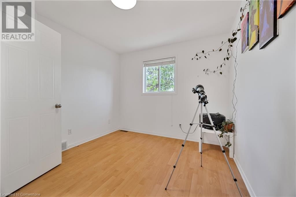 6 EULA WHITE PLACE Image 22