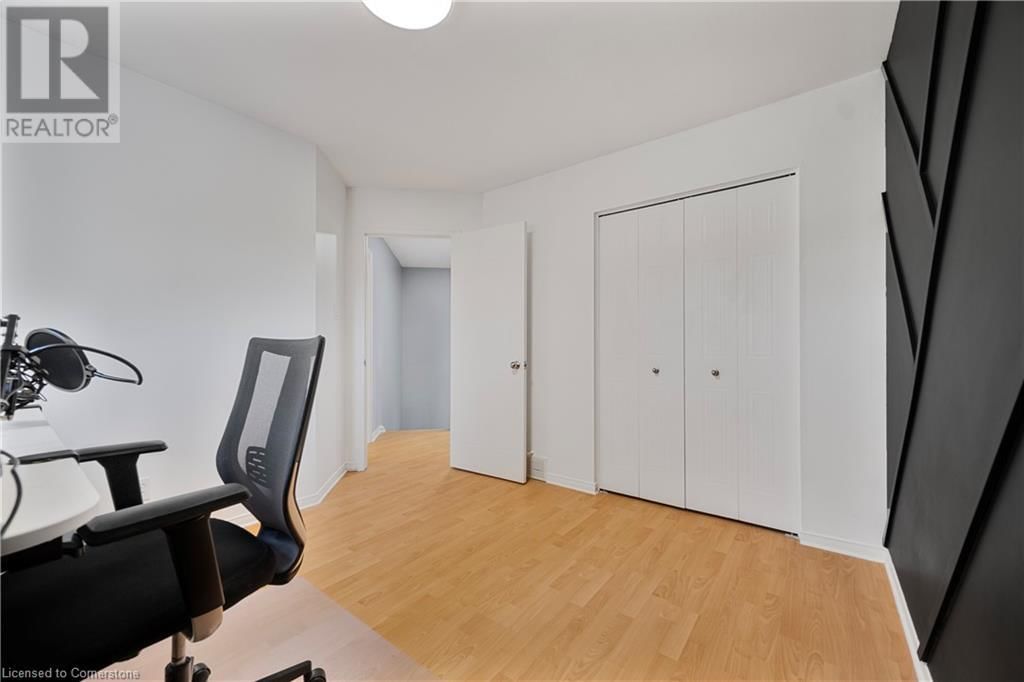 6 EULA WHITE PLACE Image 25