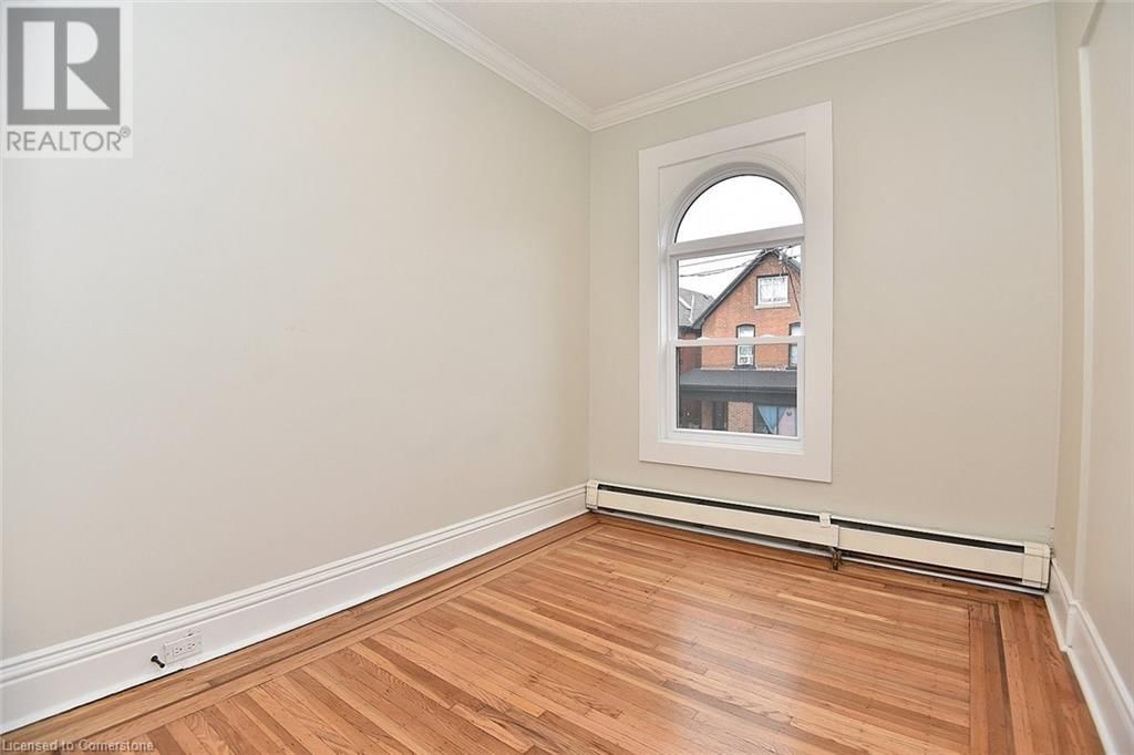 66 ERIE AVENUE Image 30