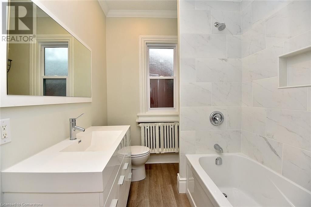 66 ERIE AVENUE Image 33