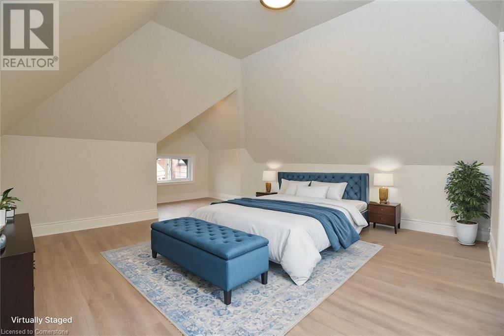 66 ERIE AVENUE Image 36