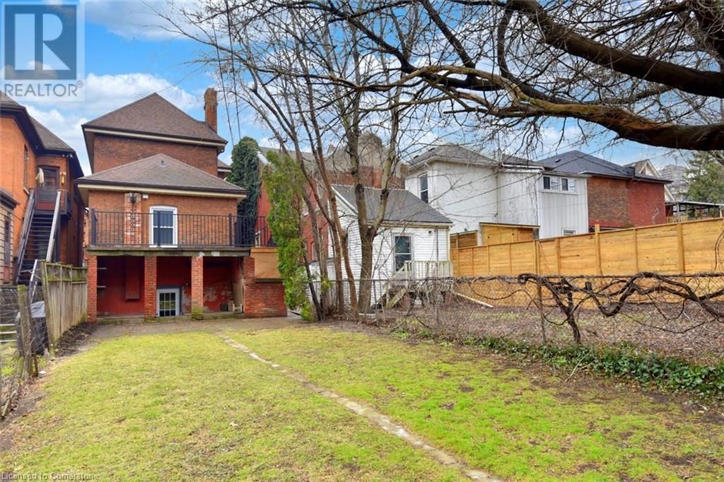 66 ERIE AVENUE Image 45
