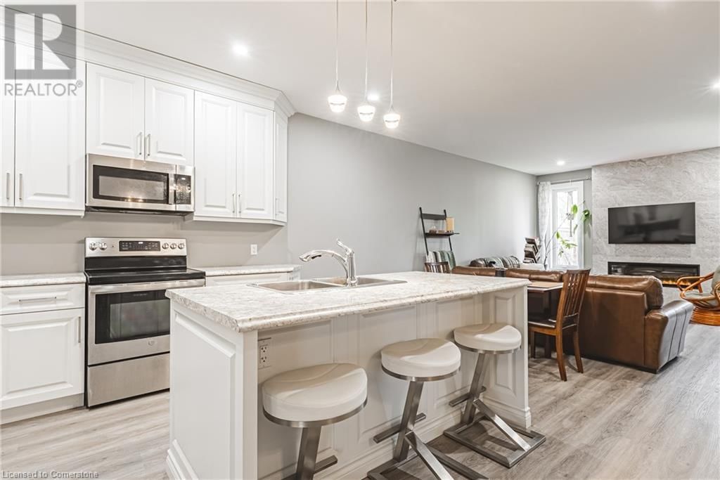 1053 BAY STREET Image 9