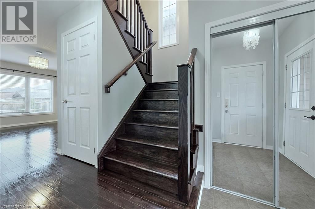 Main/upper - 1005 FARMSTEAD DRIVE Image 3