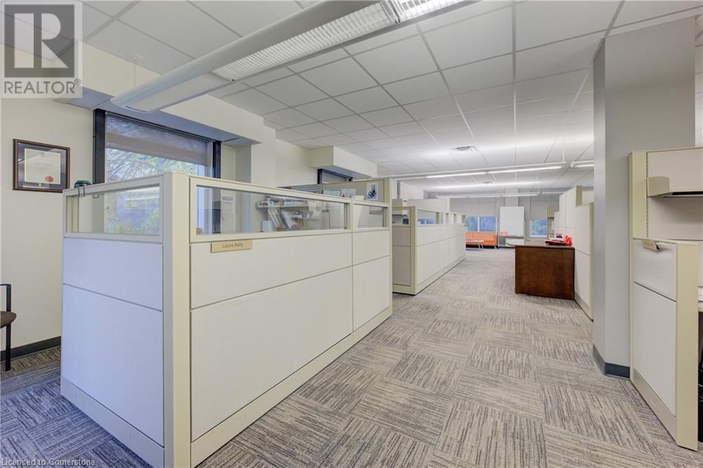 100 ERB STREET EAST Image 30