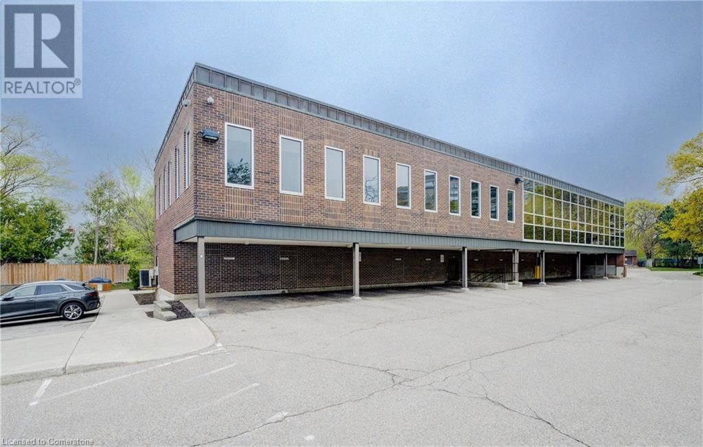 100 ERB STREET EAST Image 37