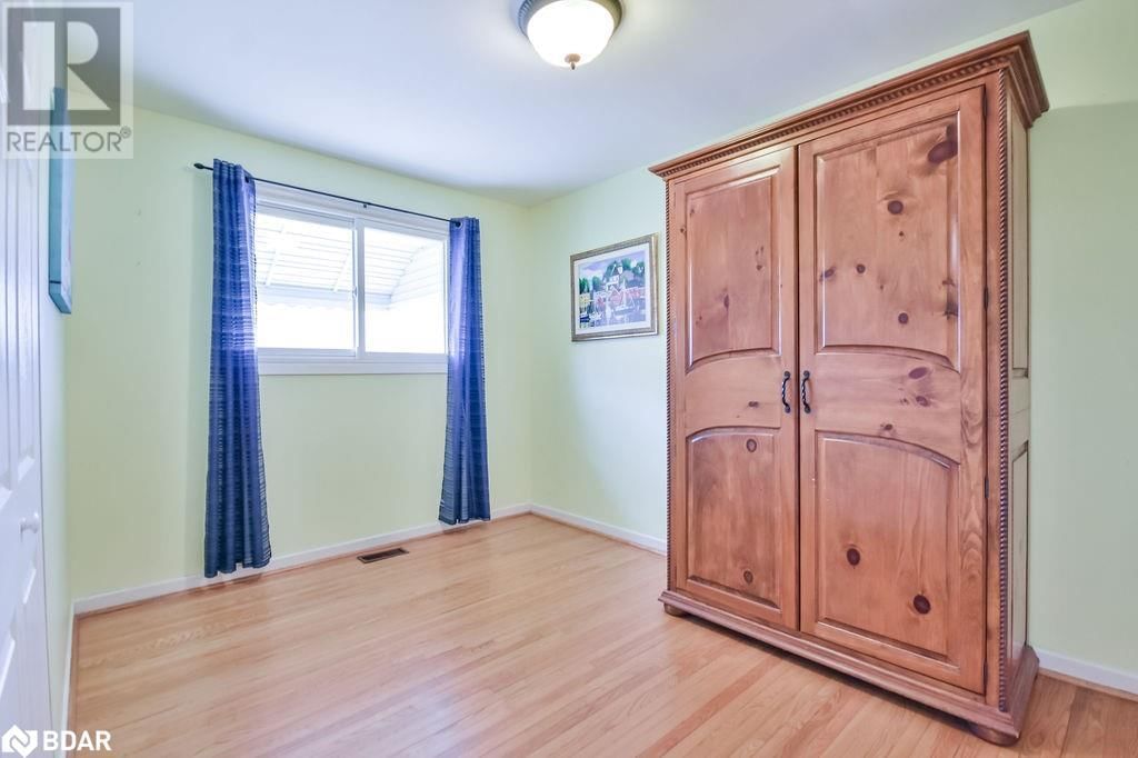 210 MERRETT DRIVE Image 23