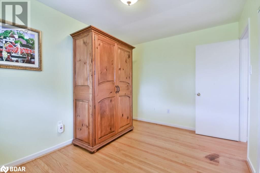 210 MERRETT DRIVE Image 24
