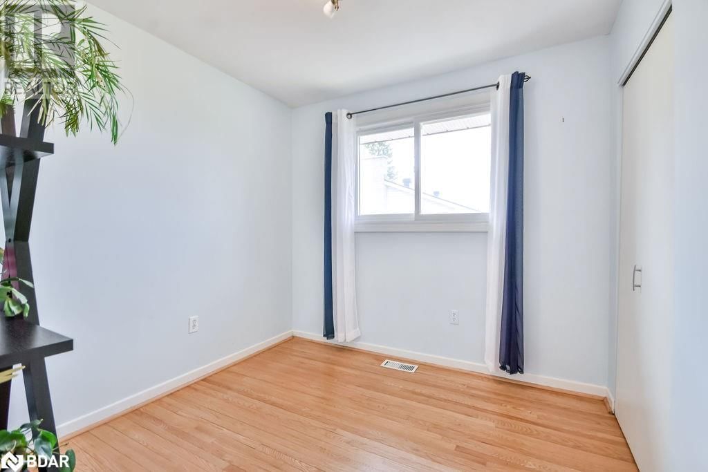 210 MERRETT DRIVE Image 26