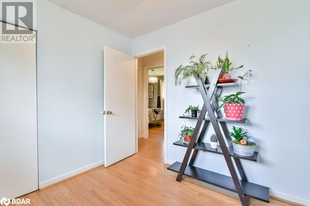 210 MERRETT DRIVE Image 27