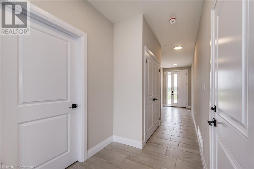 102 THACKERAY WAY Image 11