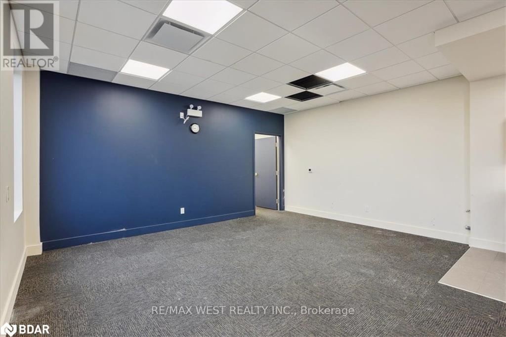 J202 - 155 FROBISHER DRIVE Image 10