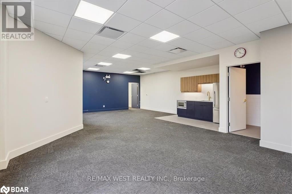 J202 - 155 FROBISHER DRIVE Image 11