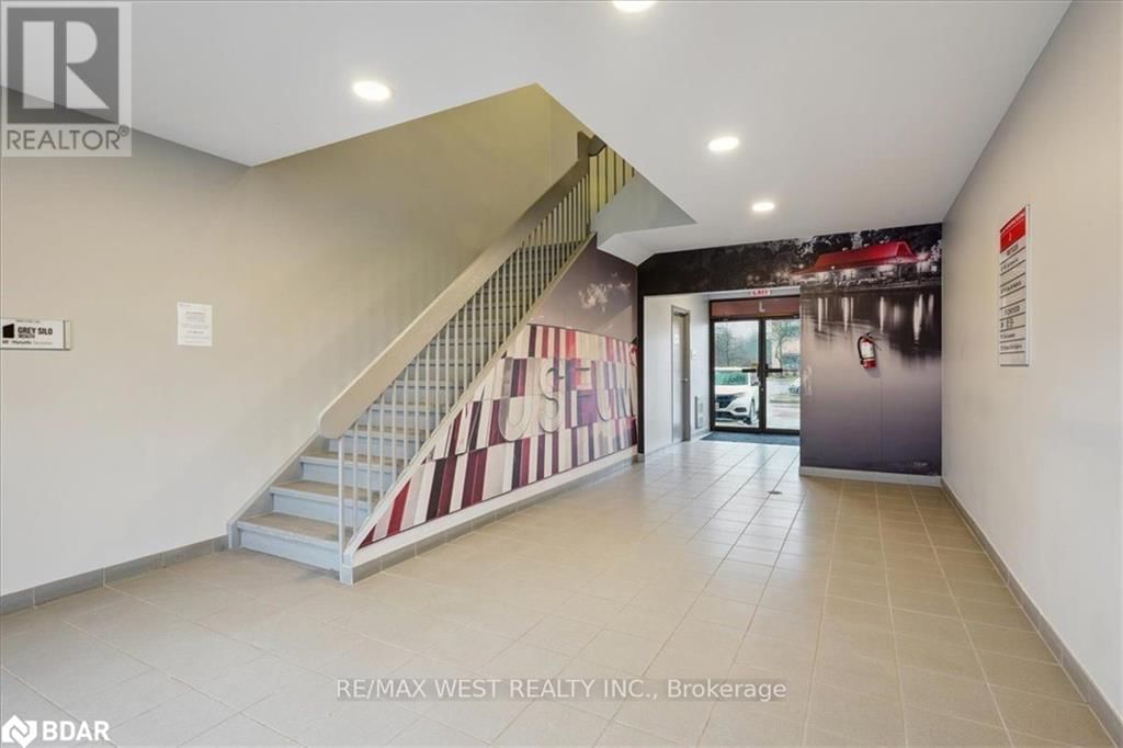 J202 - 155 FROBISHER DRIVE Image 4