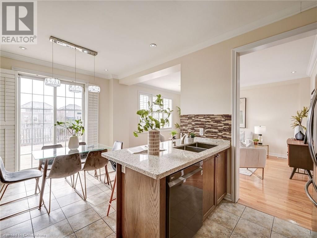106 NAPERTON DRIVE Image 17