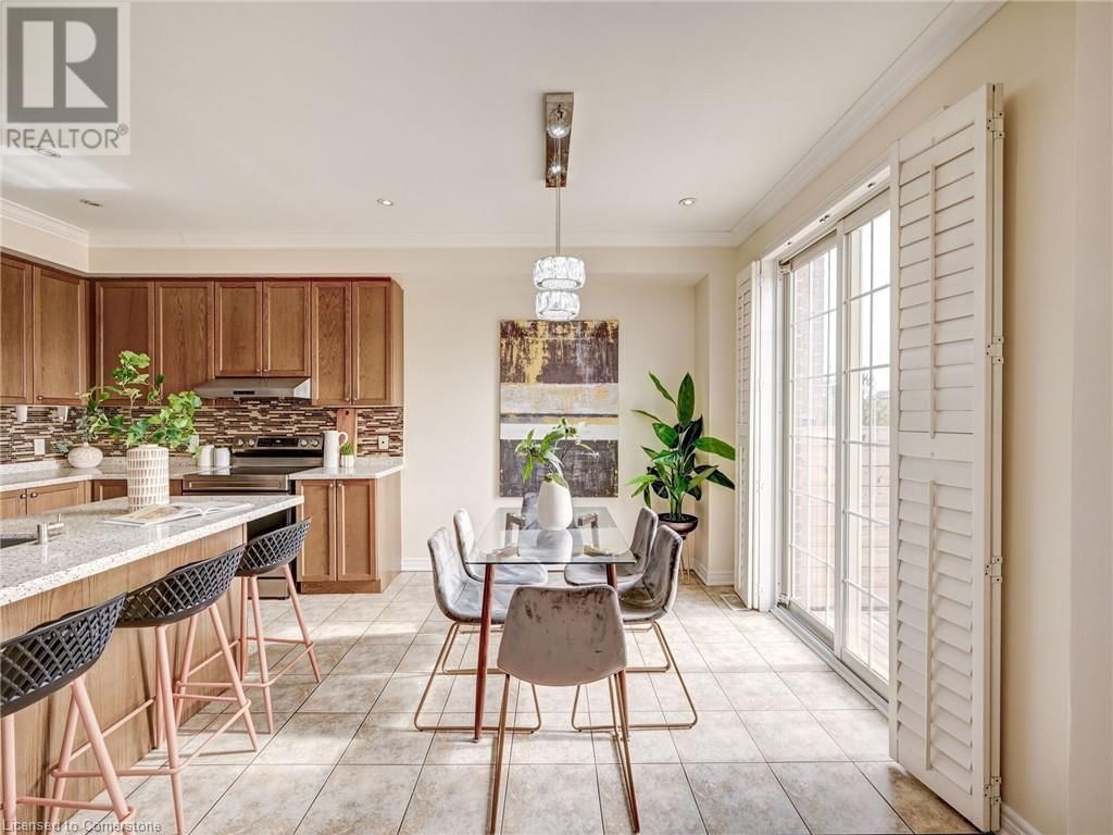 106 NAPERTON DRIVE Image 21